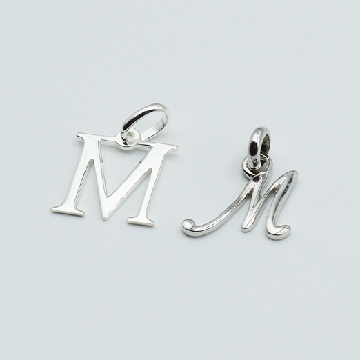 M - Pendentif Lettres Alphabétiques (Argent 925 ou Plaqué Or)