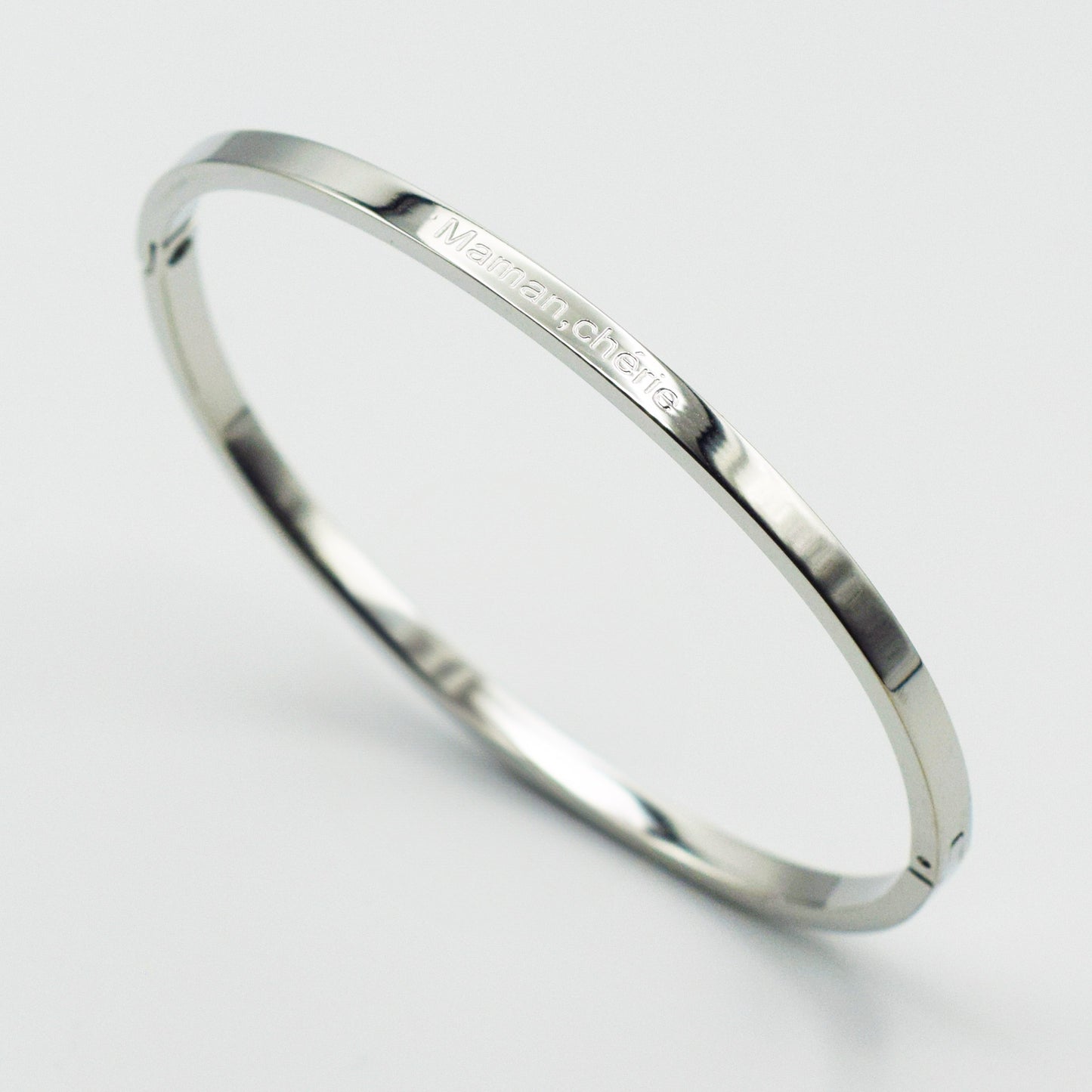 ACIER INOXYDABLE - Bracelet Jonc à Message "MAMAN CHÉRIE"
