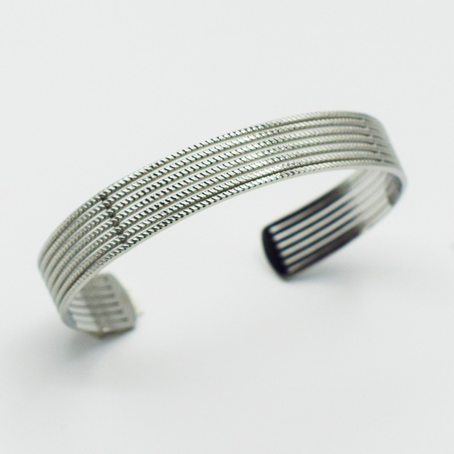 ACIER INOXYDABLE - Bracelet Jonc Anneaux Torsadés