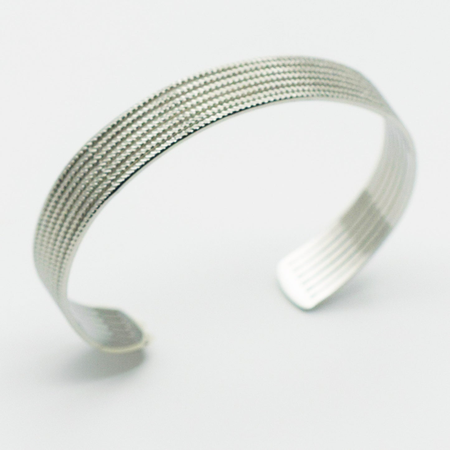 ACIER INOXYDABLE - Bracelet Jonc Anneaux Torsadés