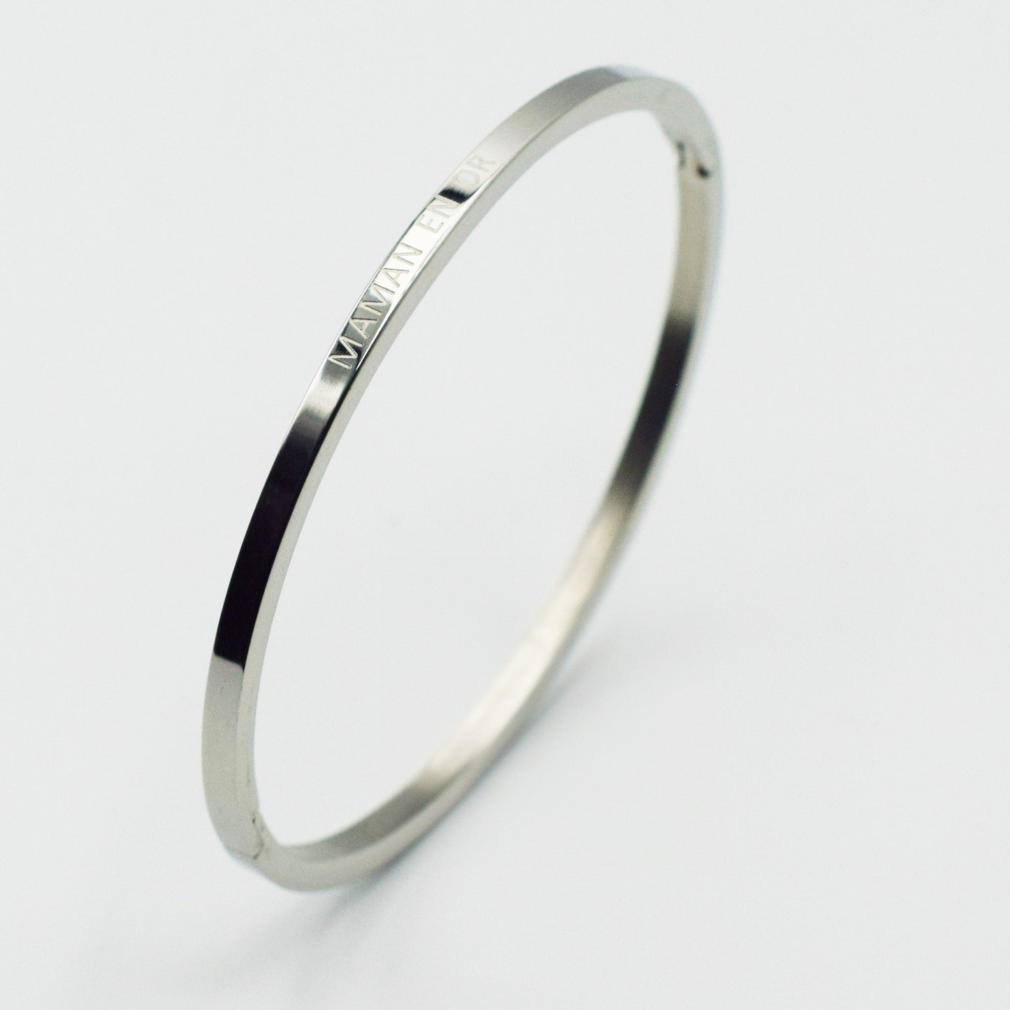 ACIER INOXYDABLE - Bracelet jonc gravé "Maman en Or"