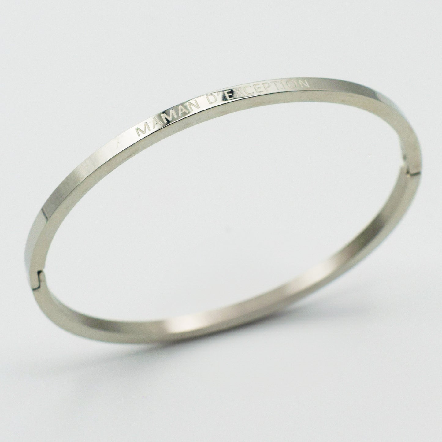 ACIER INOXYDABLE - Bracelet jonc gravé "Maman en Or"