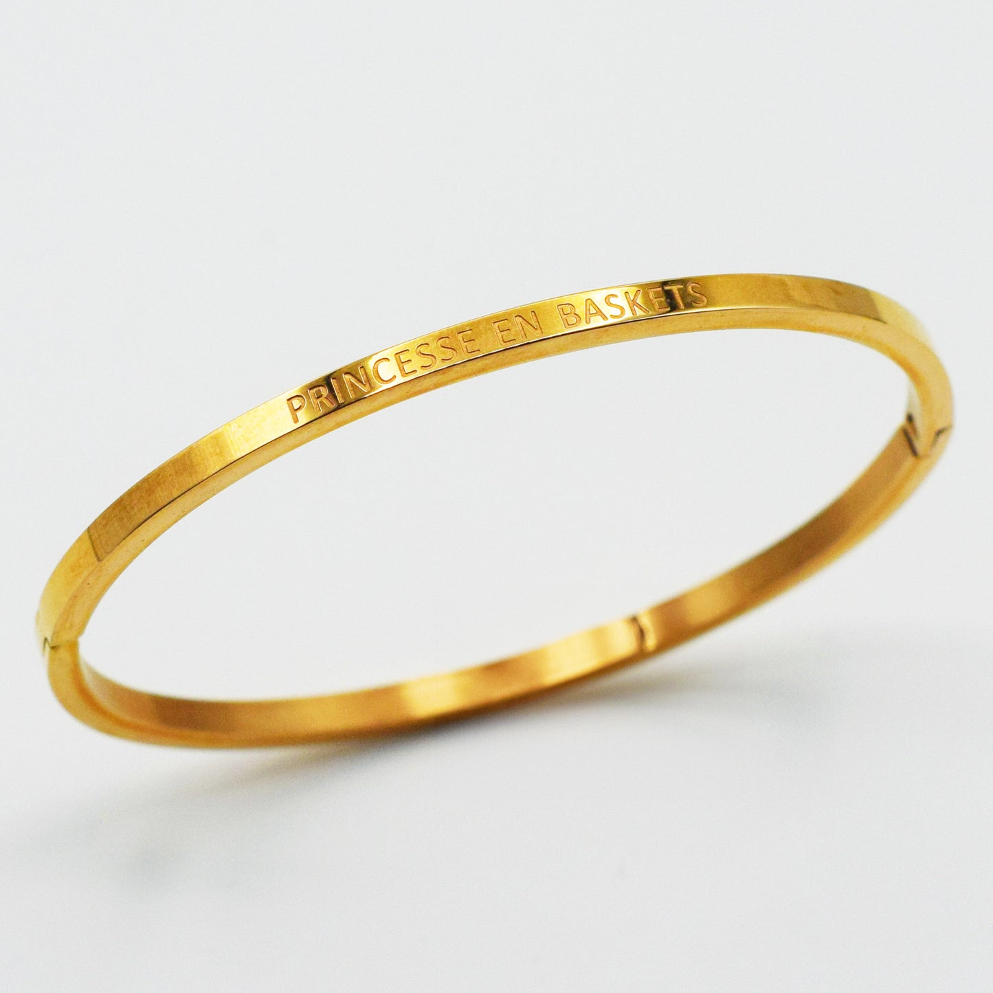 ACIER INOXYDABLE - Bracelet jonc gravé "Princesse En Baskets"