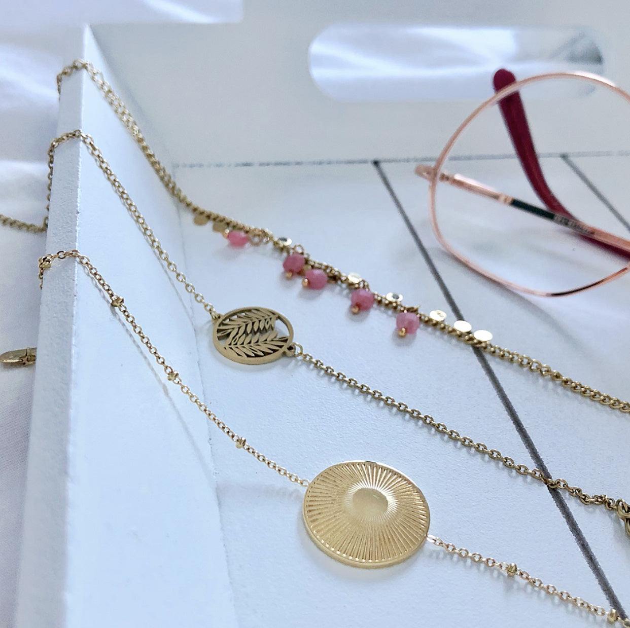 ACIER INOXYDABLE - Bracelet Médaillon Soleil SHAMS
