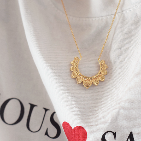 Plaqué Or - Collier Couronne de Pétales